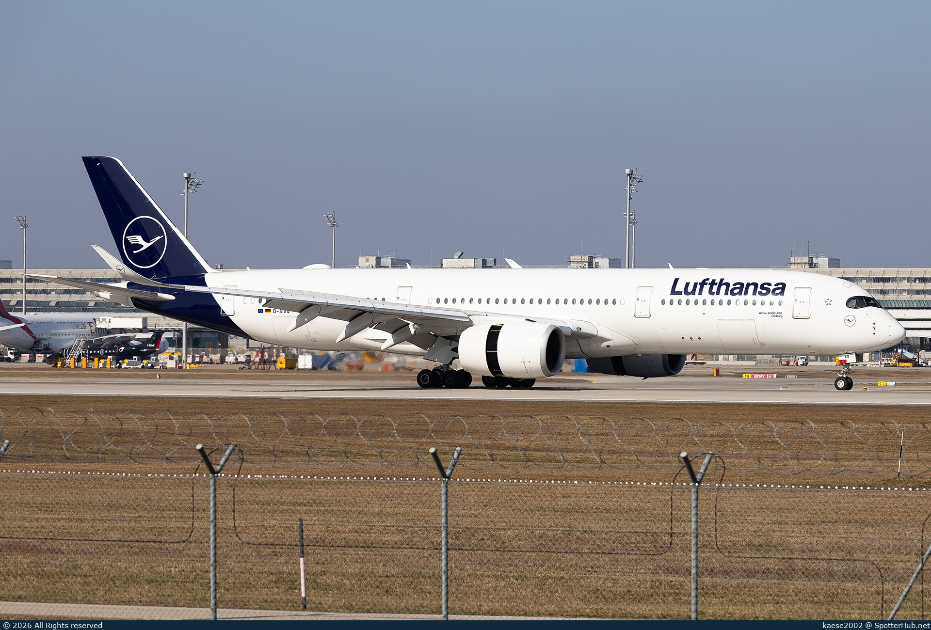 Photo of D-AIXQ - Airbus A350-941 operated by Lufthansa