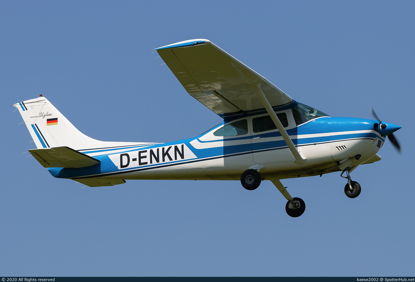 Photo of D-ENKN - Cessna 182P Skylane operated by Private