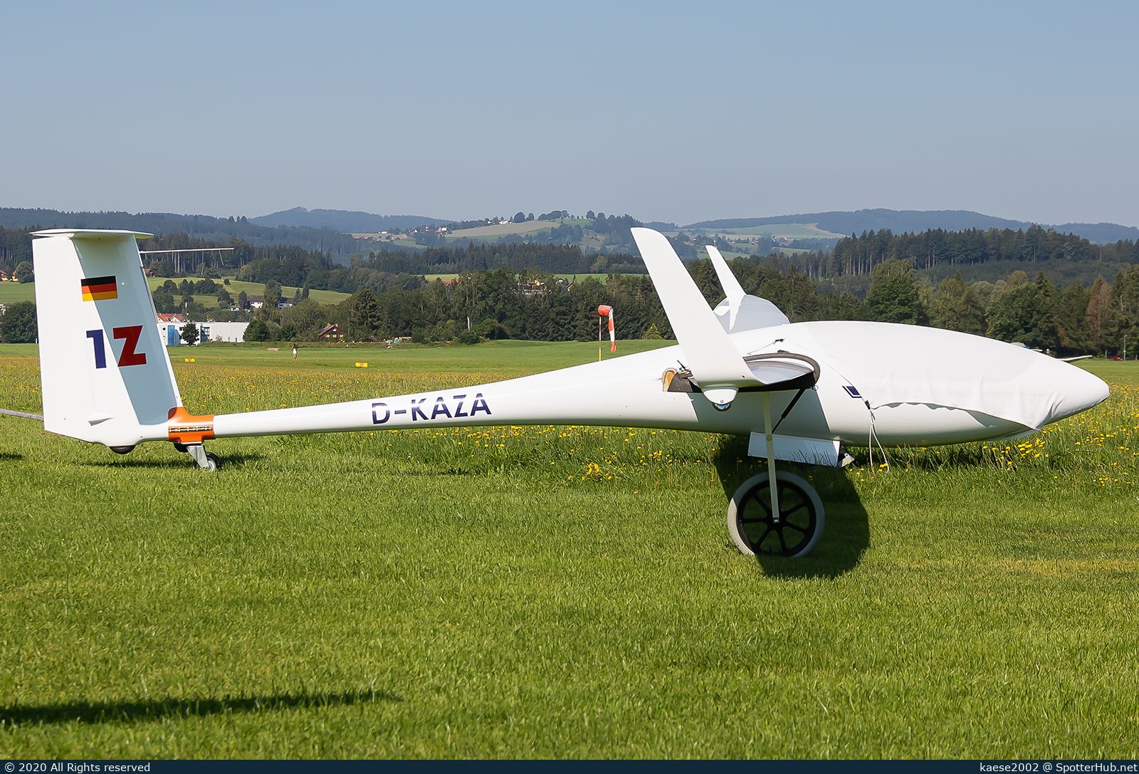 Photo of D-KAZA - Schleicher ASH 31Mi operated by Private
