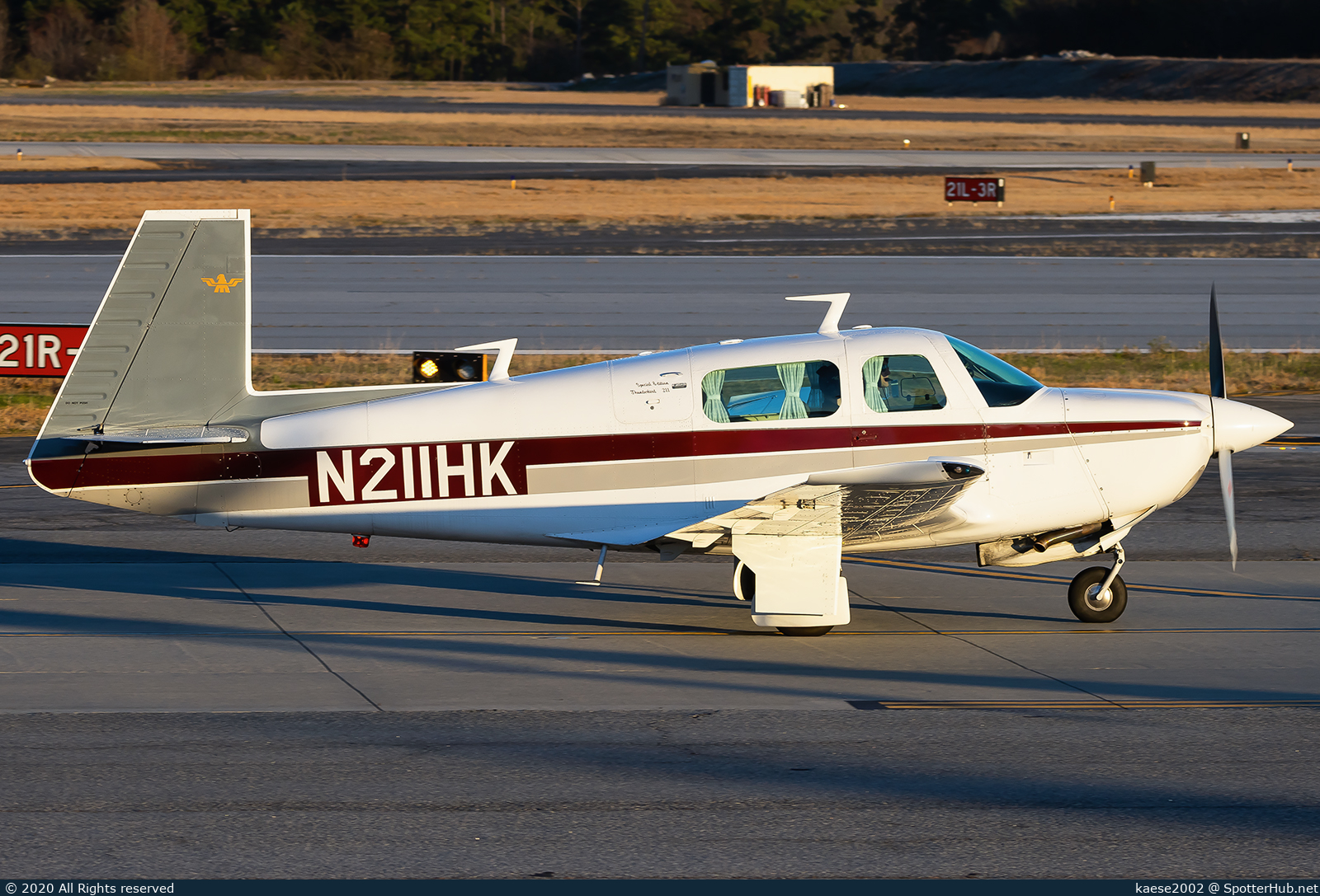 Photo of N211HK - Mooney M20F Executive 21 operated by Private