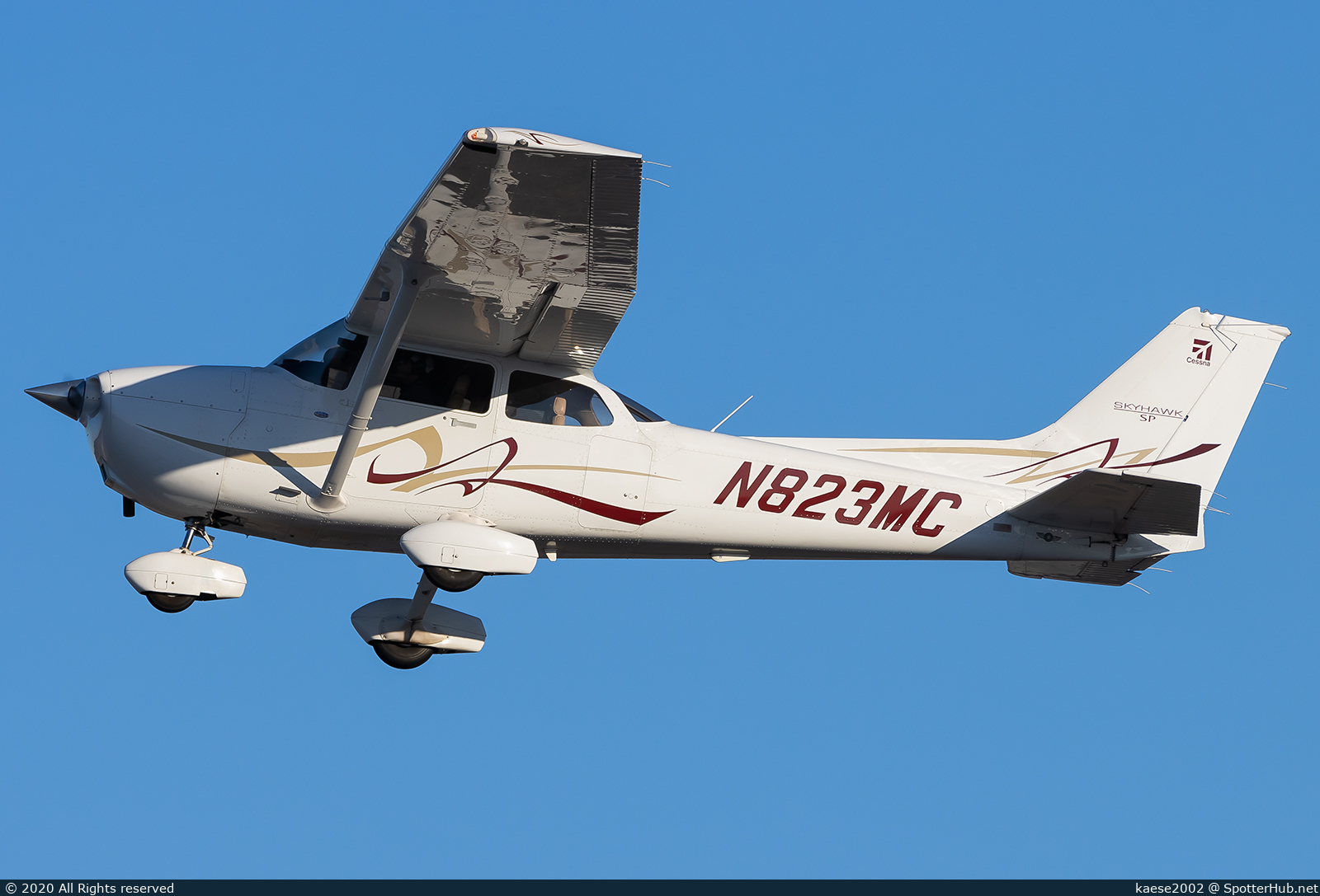 Photo of N823MC - Cessna 172S Skyhawk SP operated by Private