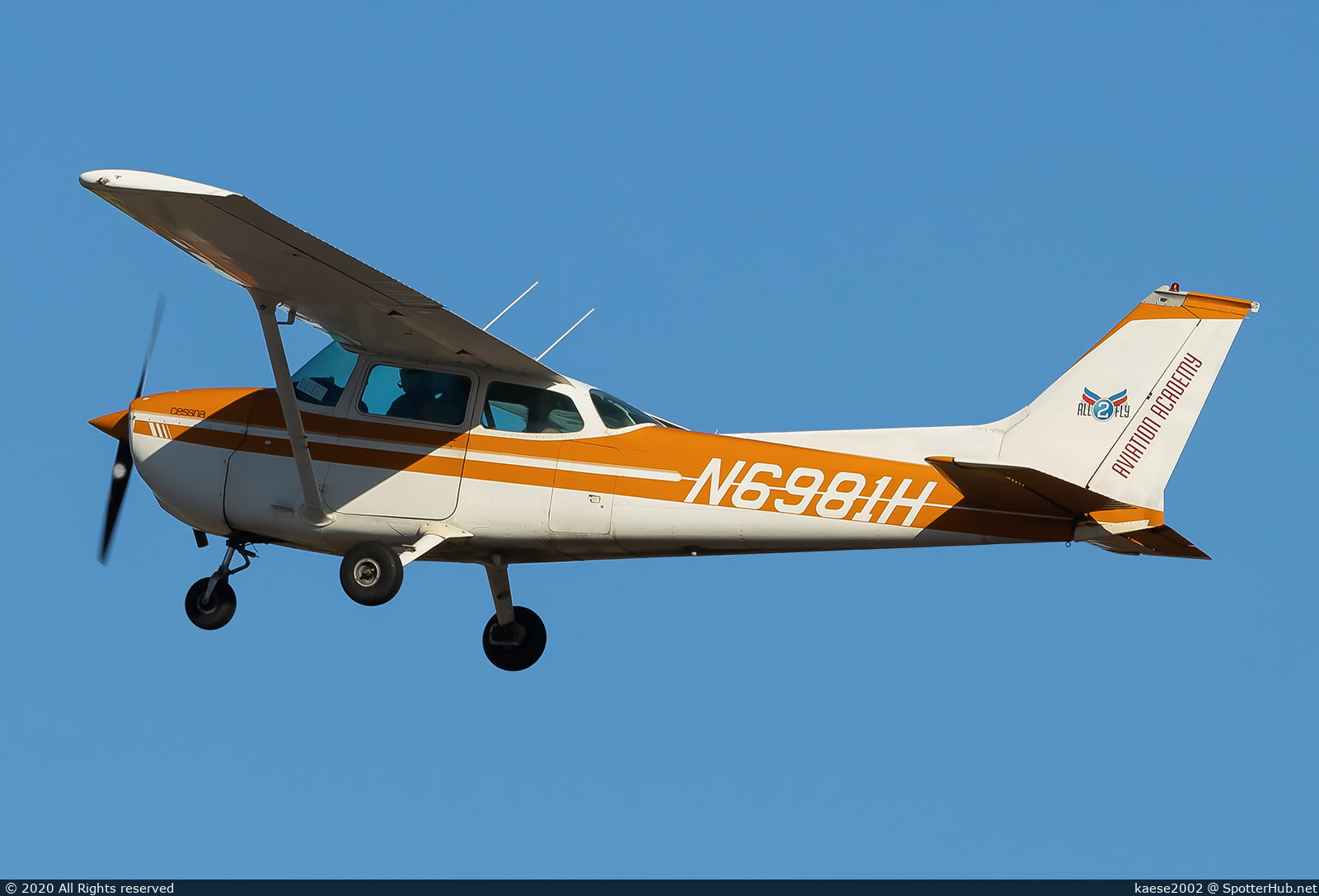 Photo of N6981H - Cessna 172M Skyhawk operated by All2fly Aviation Academy