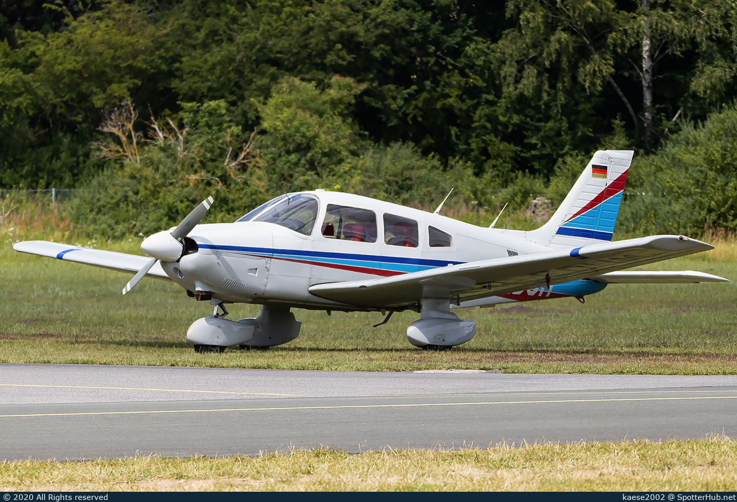 Photo of D-EDUM - Piper PA-28-181 Archer II operated by Flugsportclub Aschaffenburg-Großostheim