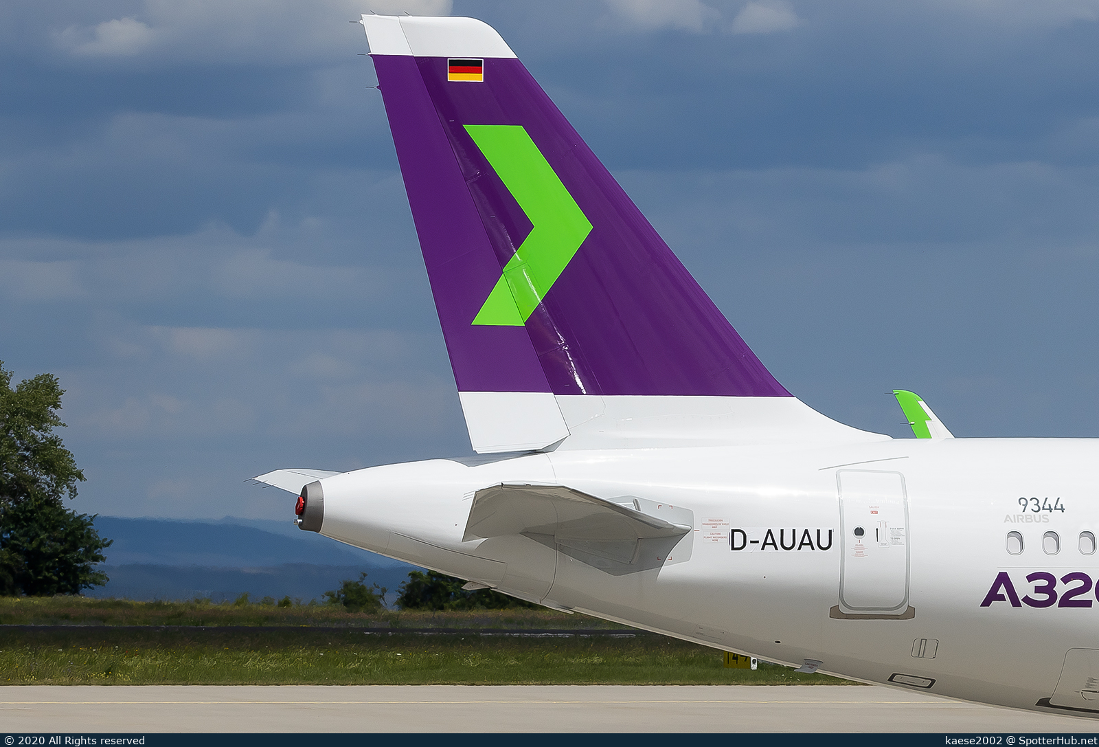 Photo of D-AUAU - Airbus A320-251N operated by Sky Airline