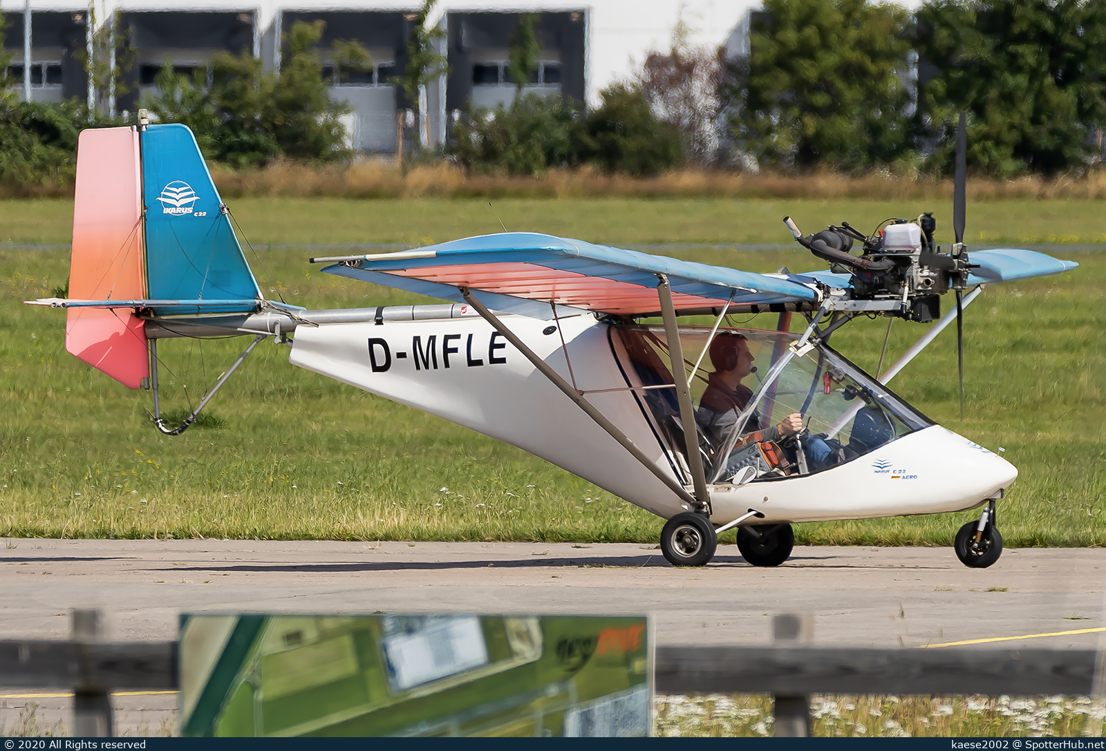 Photo of D-MFLE - Comco Ikarus C22 Fox operated by Private