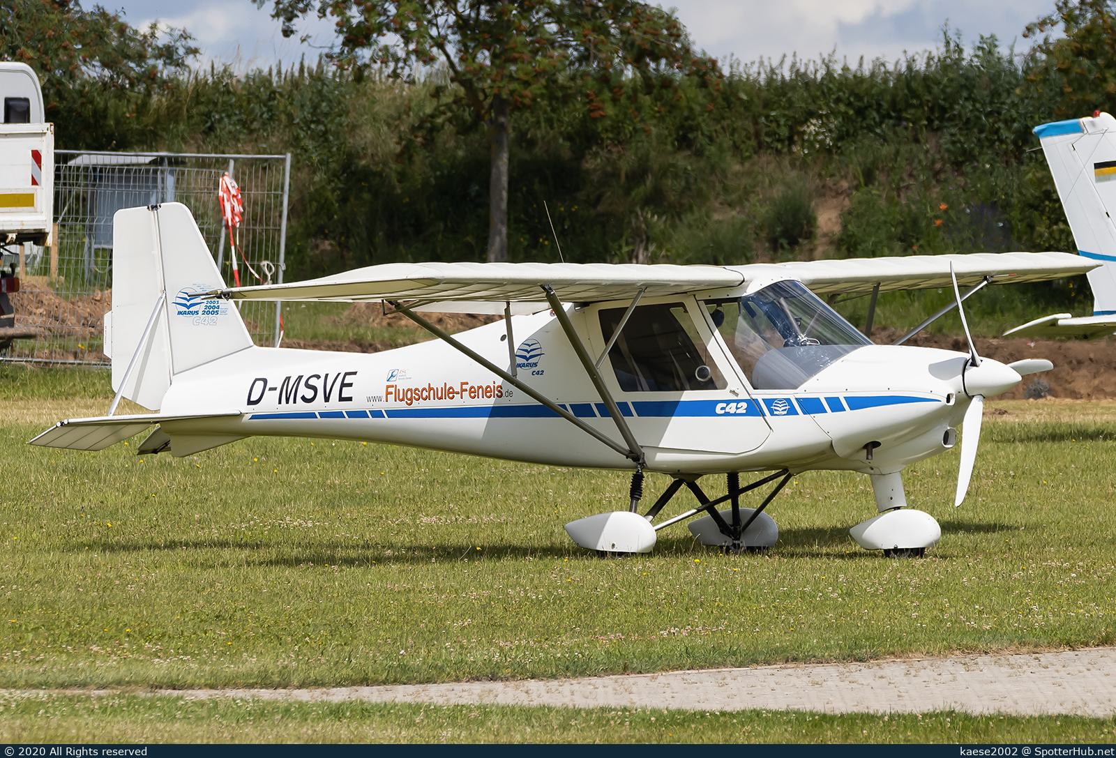 Photo of D-MSVE - Comco Ikarus C42 operated by Flugschule Feneis