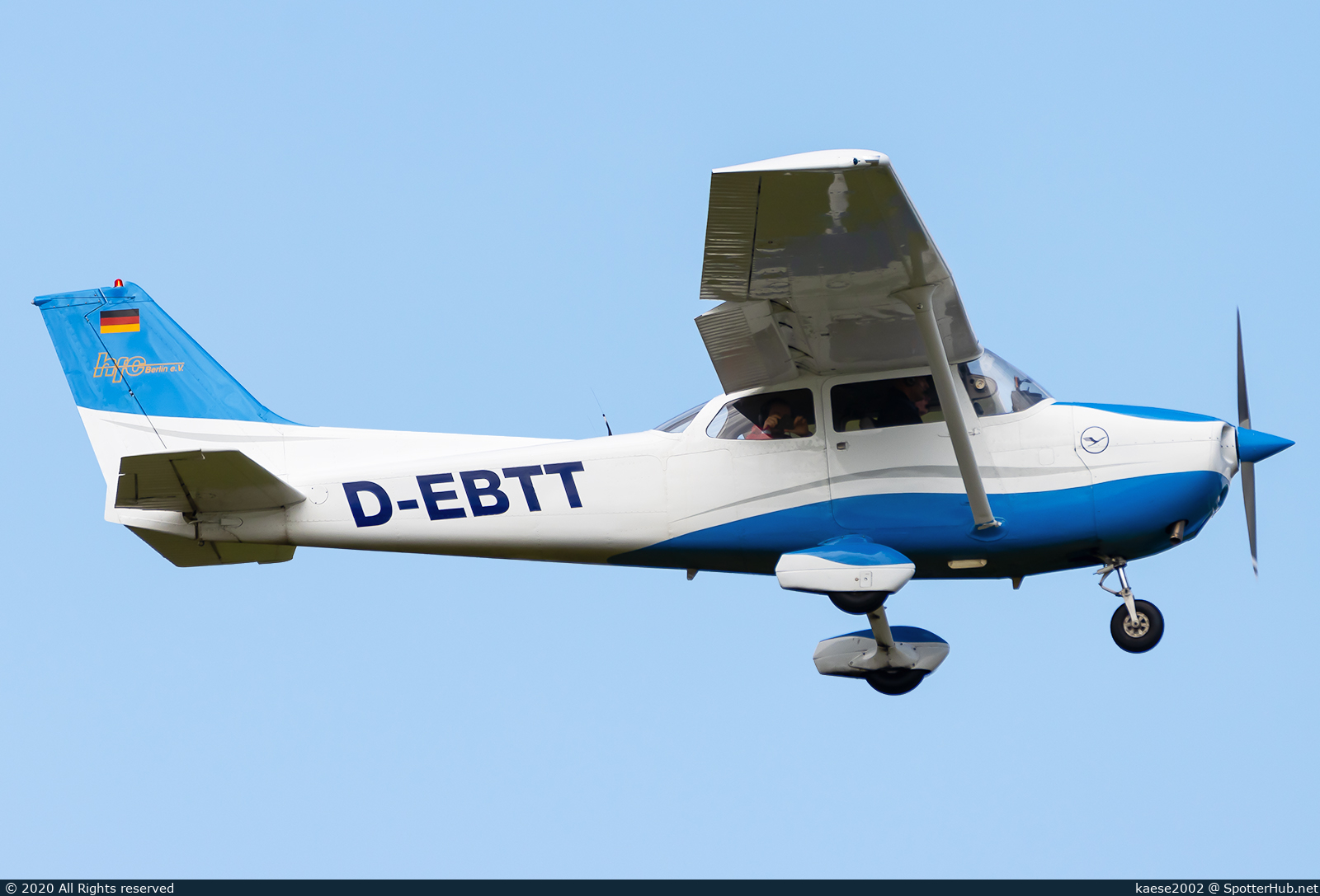 Photo of D-EBTT - Reims-Cessna F172N Skyhawk II operated by Hanseatischer Fliegerclub Berlin
