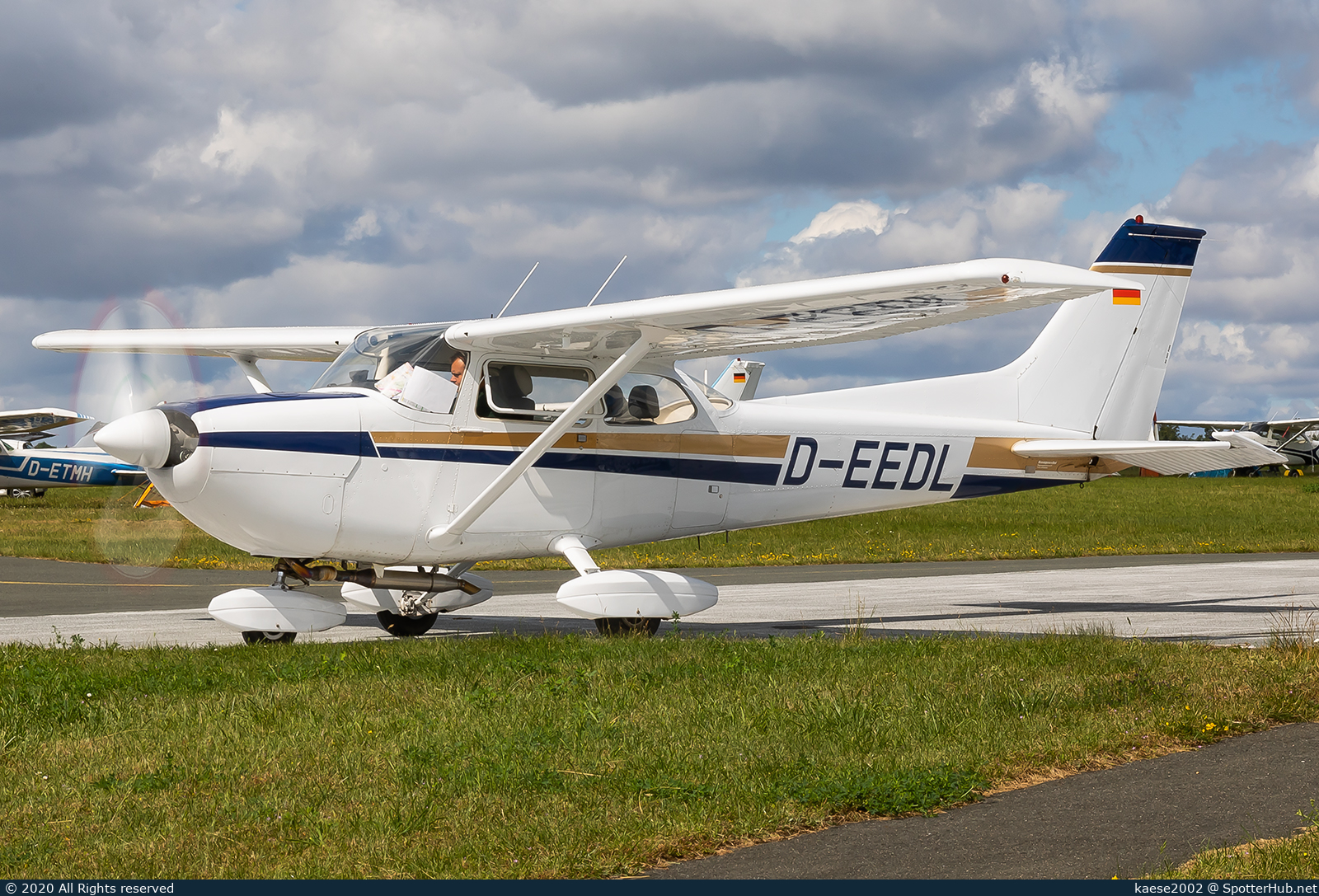 Photo of D-EEDL - Reims-Cessna FR172J Reims Rocket operated by Private