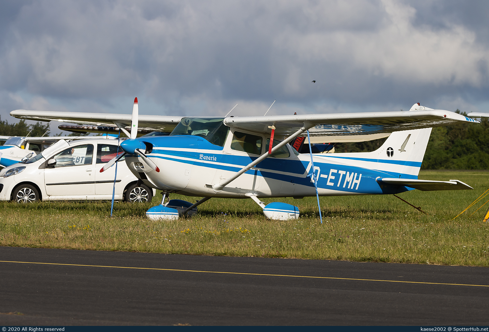 Photo of D-ETMH - Cessna 172M Skyhawk operated by Private