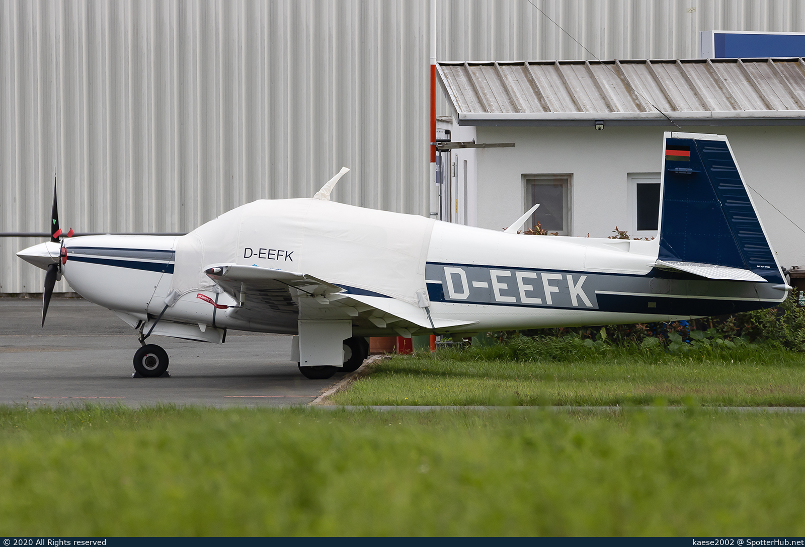 Photo of D-EEFK - Mooney M20K 252 TSE operated by Private