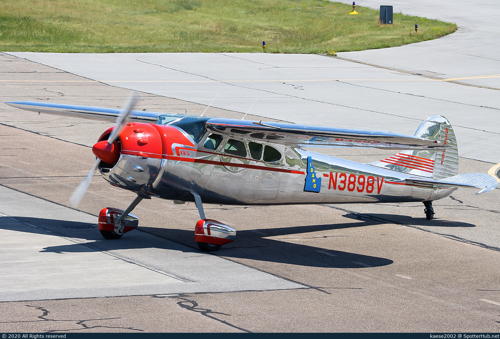 Photo of N3898V - Cessna 195 operated by Private