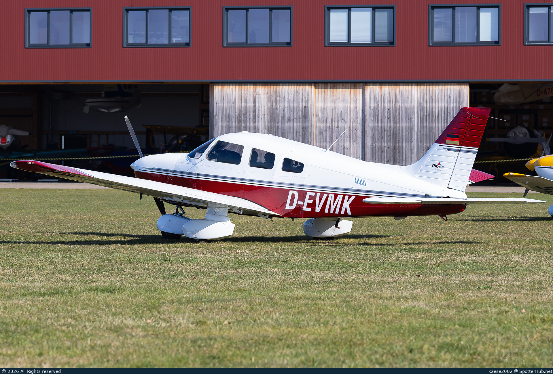 Photo of D-EVMK - Piper PA-28-181 Archer III operated by Verein für Motorflug Klausheide