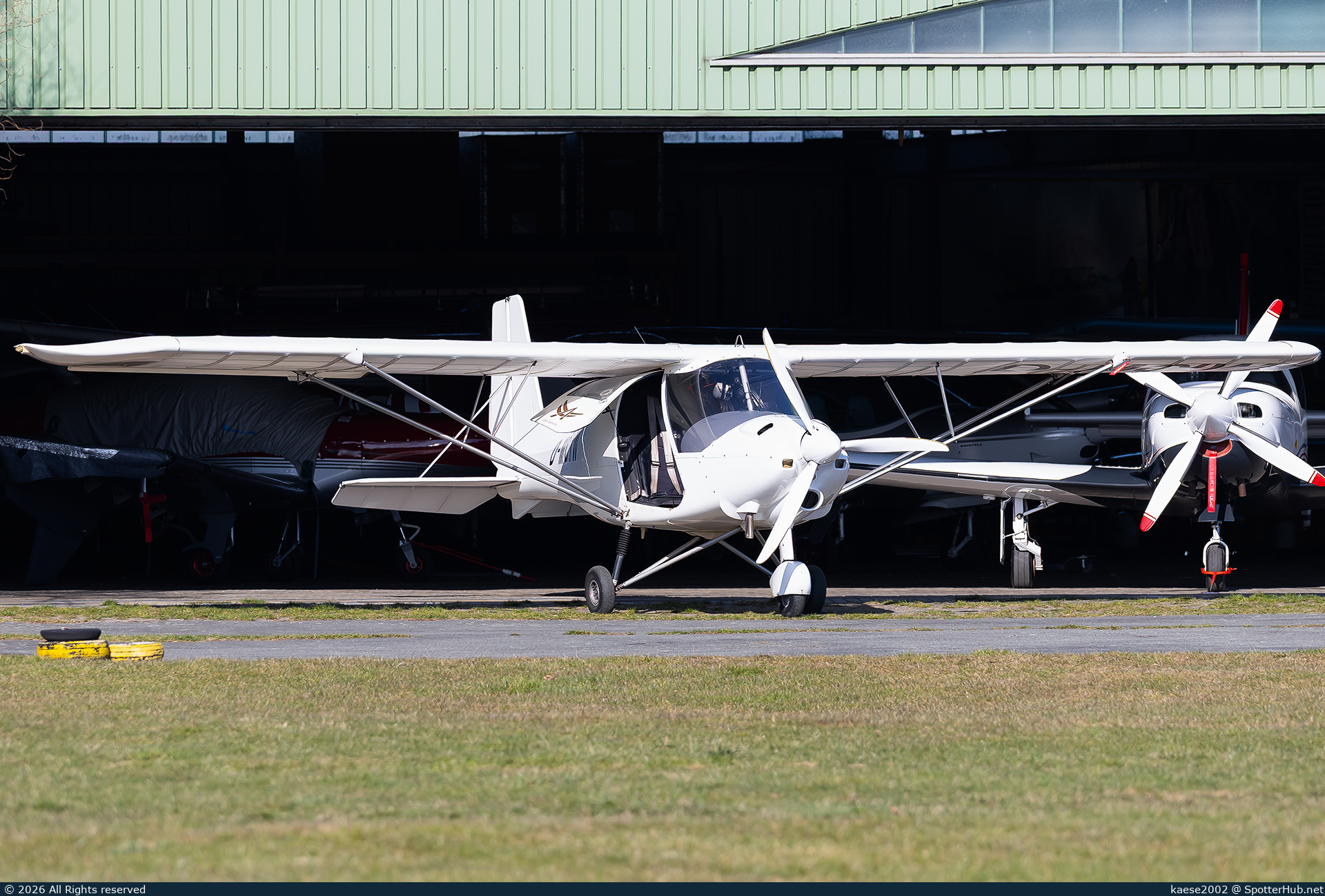Photo of D-MCIW - Comco Ikarus C42 operated by Airman Ultraleicht-Fliegerschule