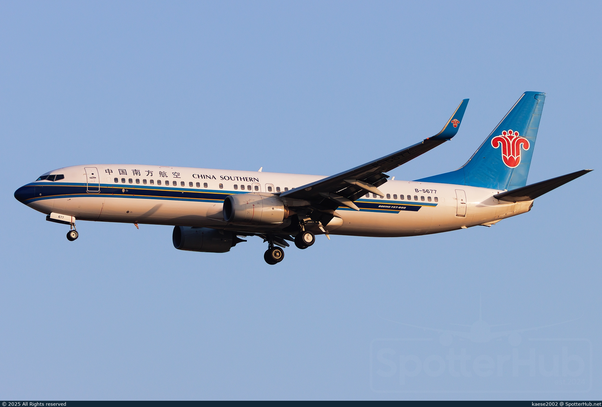 Photo of B-5677 - Boeing 737-81B operated by China Southern Airlines
