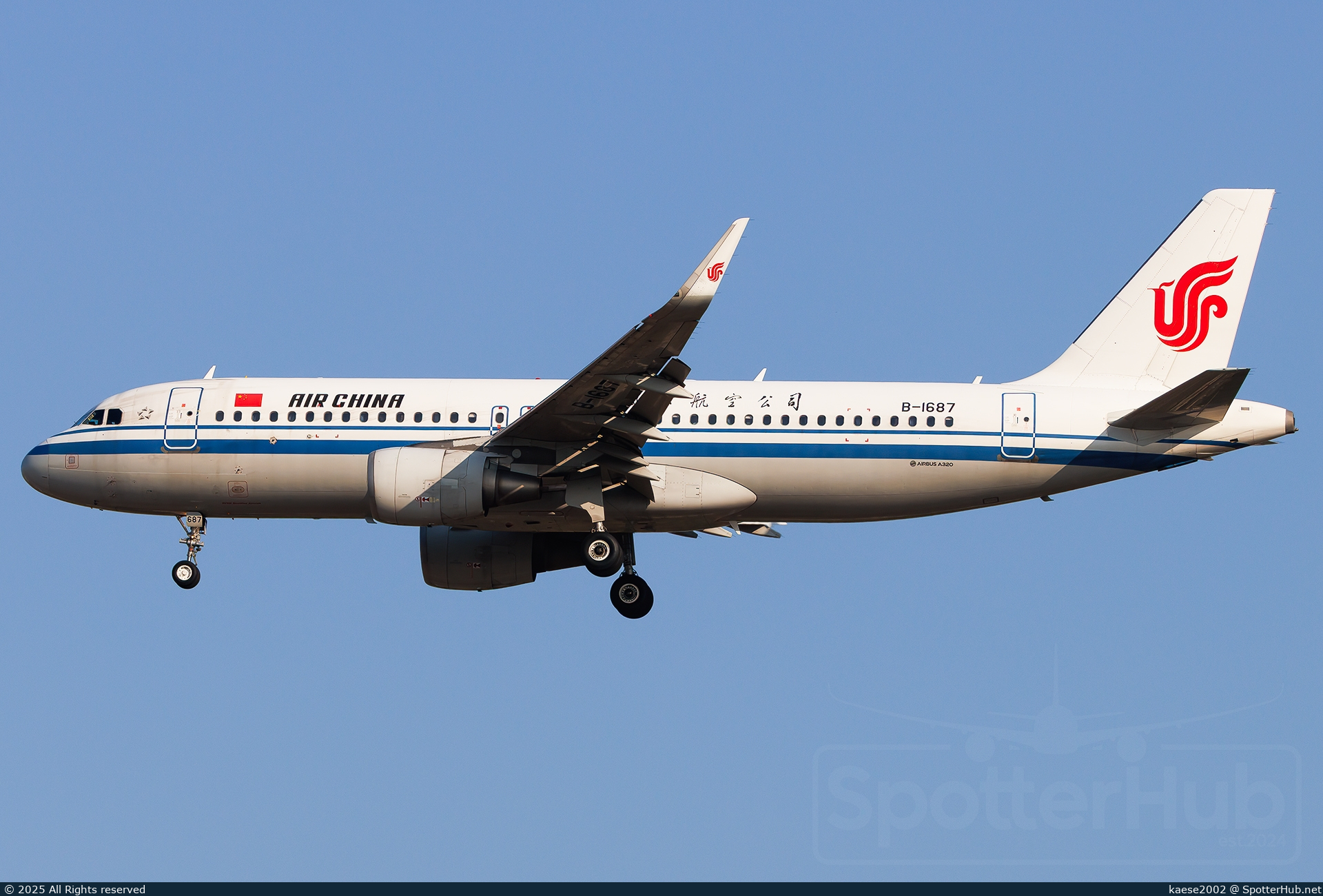 Photo of B-1687 - Airbus A320-214 operated by Air China
