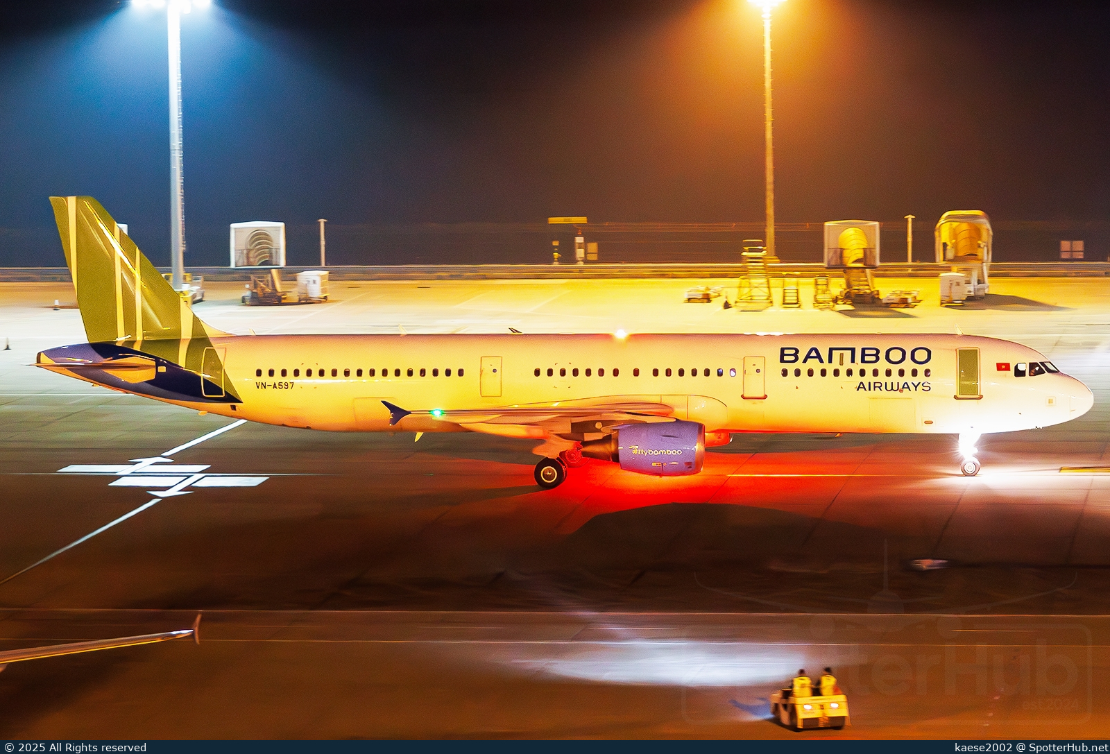 Photo of VN-A597 - Airbus A321-211 operated by Bamboo Airways