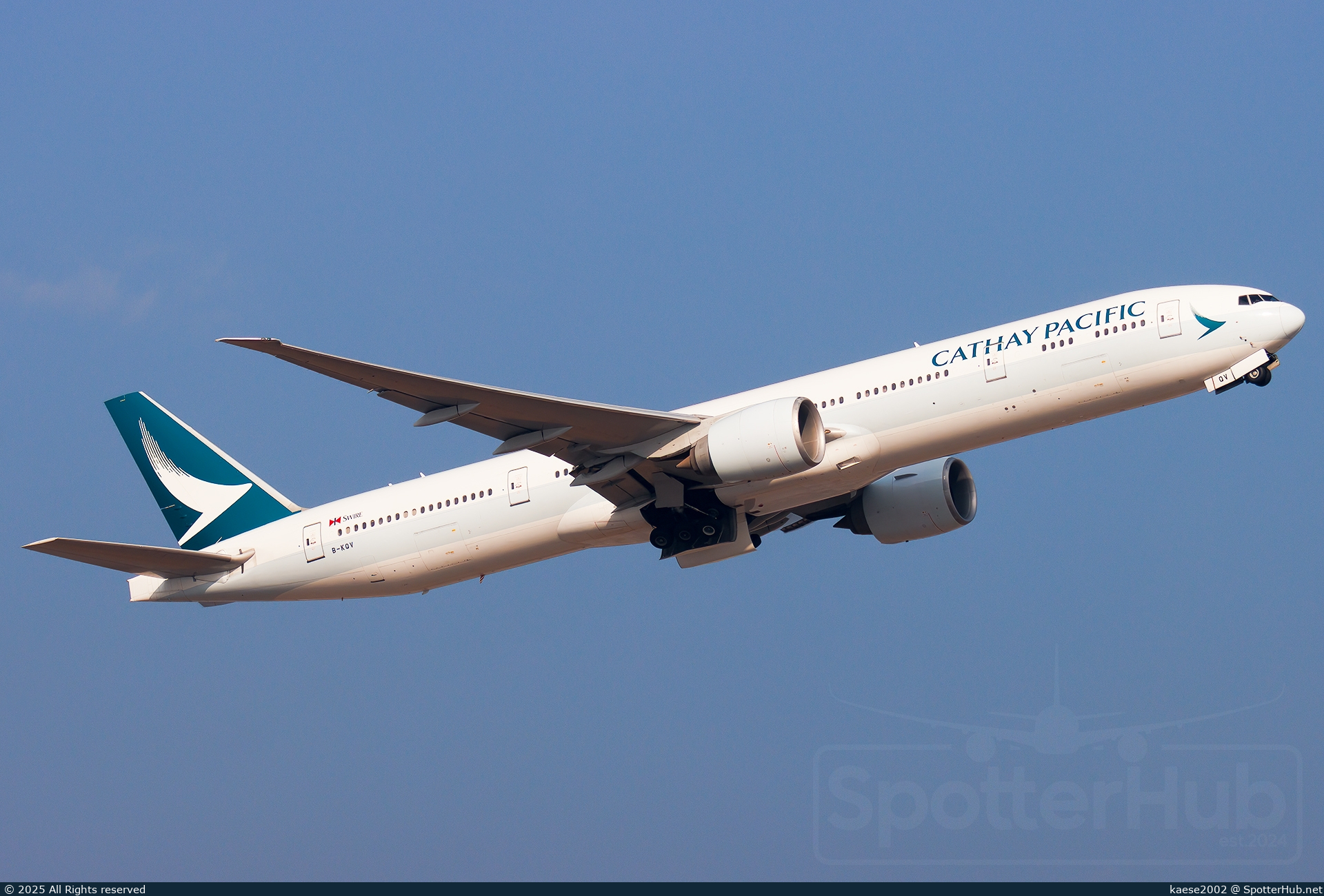 Photo of B-KQV - Boeing 777-367(ER) operated by Cathay Pacific Airways