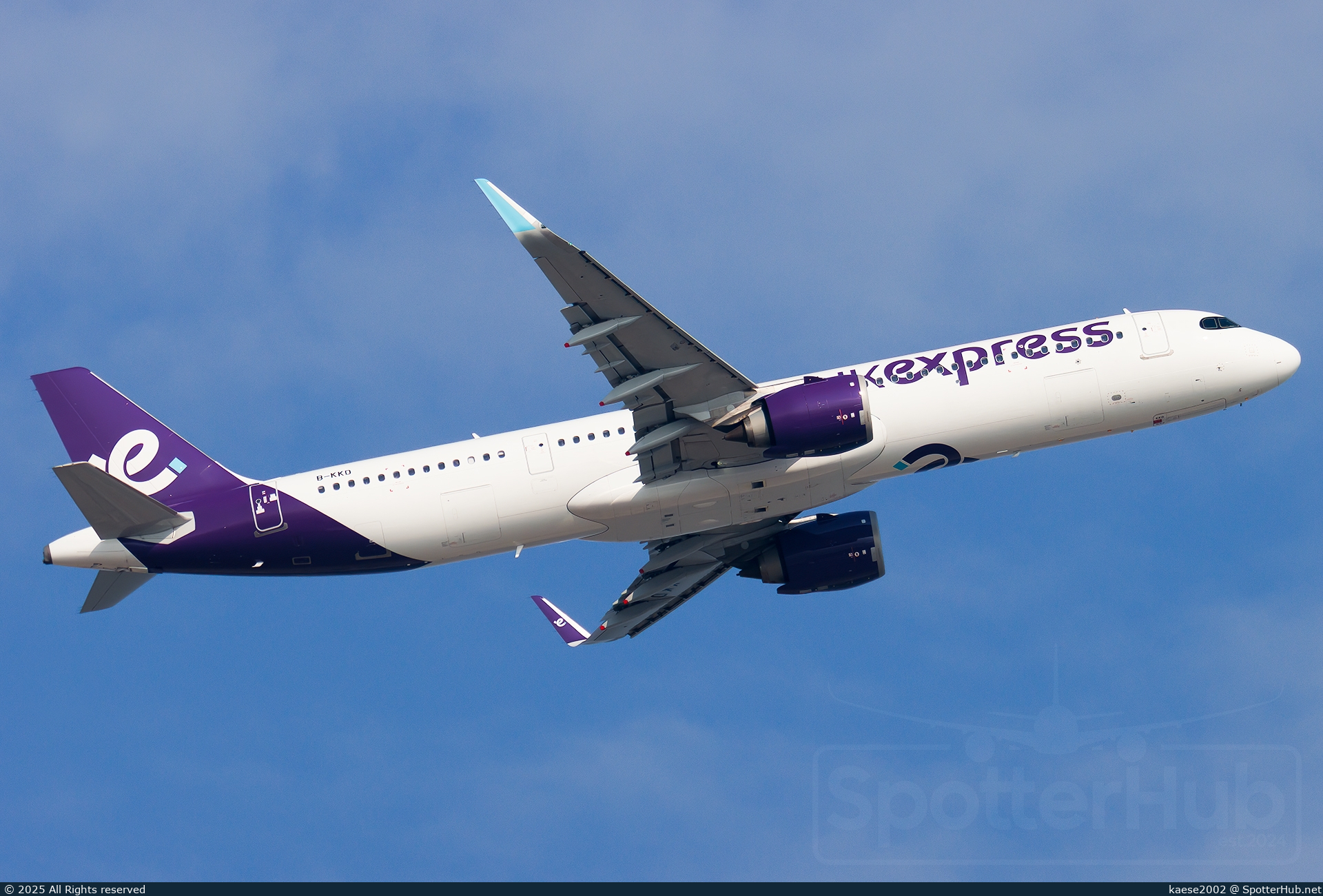 Photo of B-KKD - Airbus A321-251NX operated by Hong Kong Express
