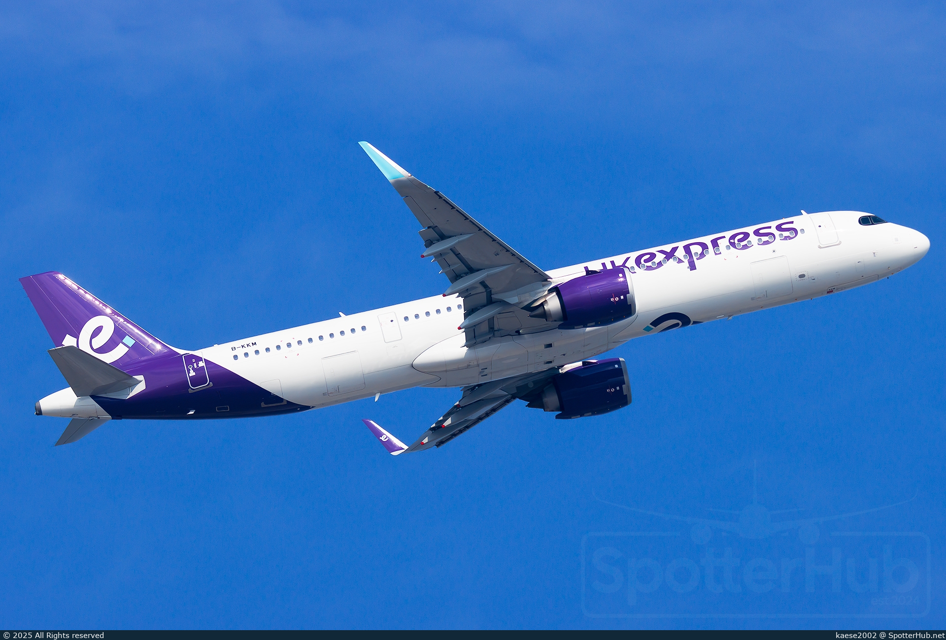 Photo of B-KKM - Airbus A321-251NX operated by Hong Kong Express
