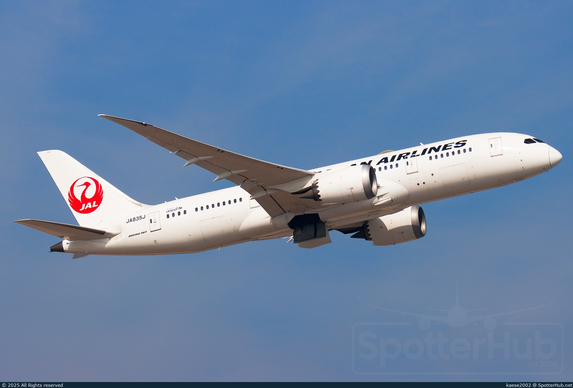 Photo of JA835J - Boeing 787-8 Dreamliner operated by Japan Airlines