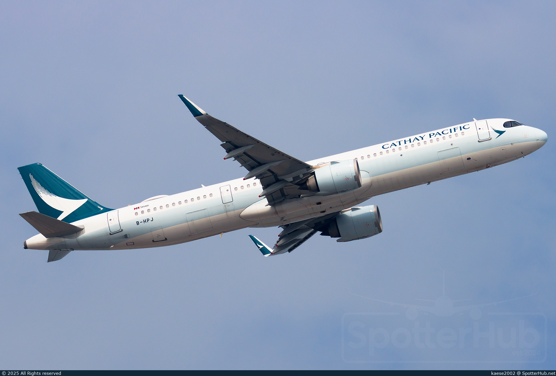 Photo of B-HPJ - Airbus A321-251NX operated by Cathay Pacific Airways