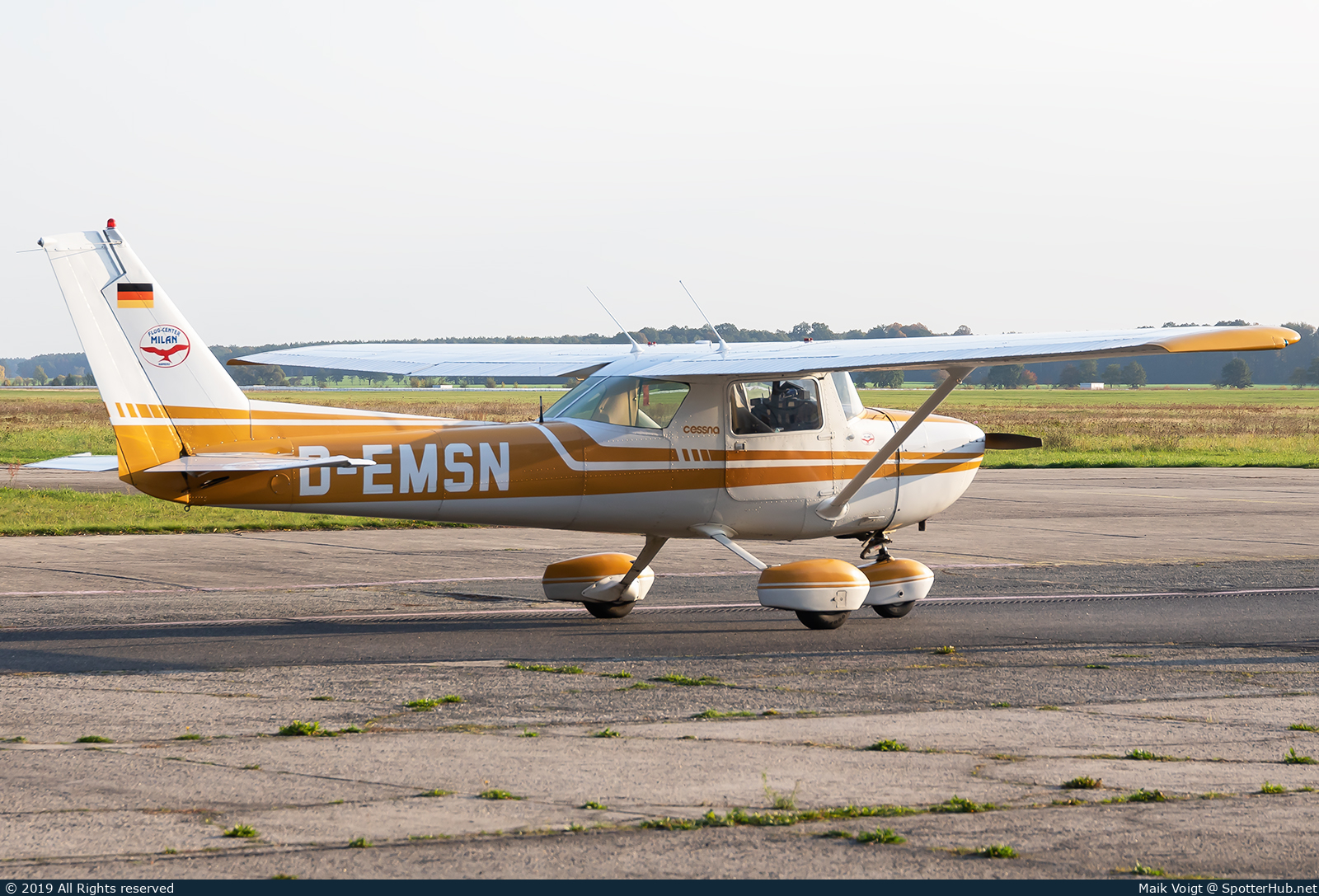Photo of D-EMSN - Cessna 150M operated by Flug-Center MILAN