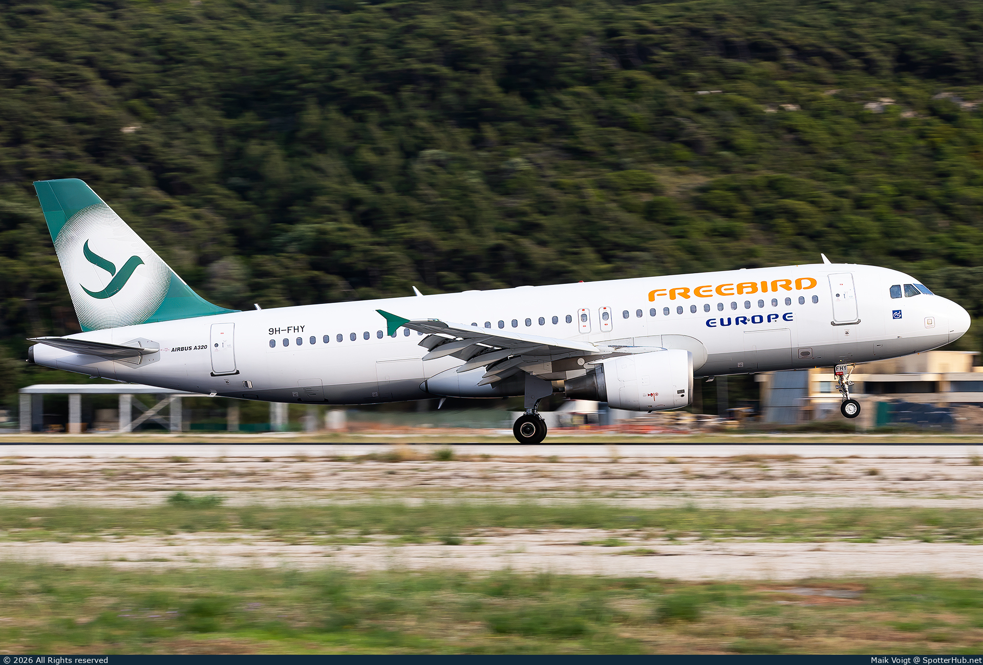Photo of 9H-FHY - Airbus A320-214 operated by Freebird Airlines Europe