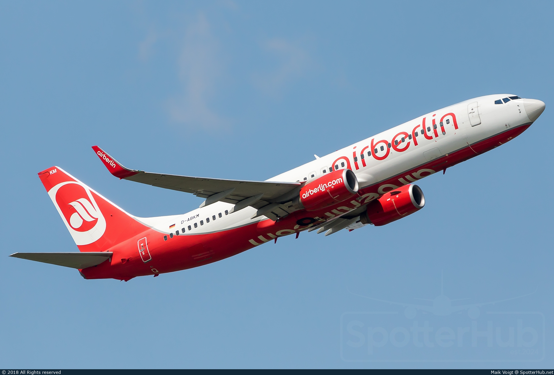 Photo of D-ABKM - Boeing 737-86J operated by Air Berlin (opb TUIfly)