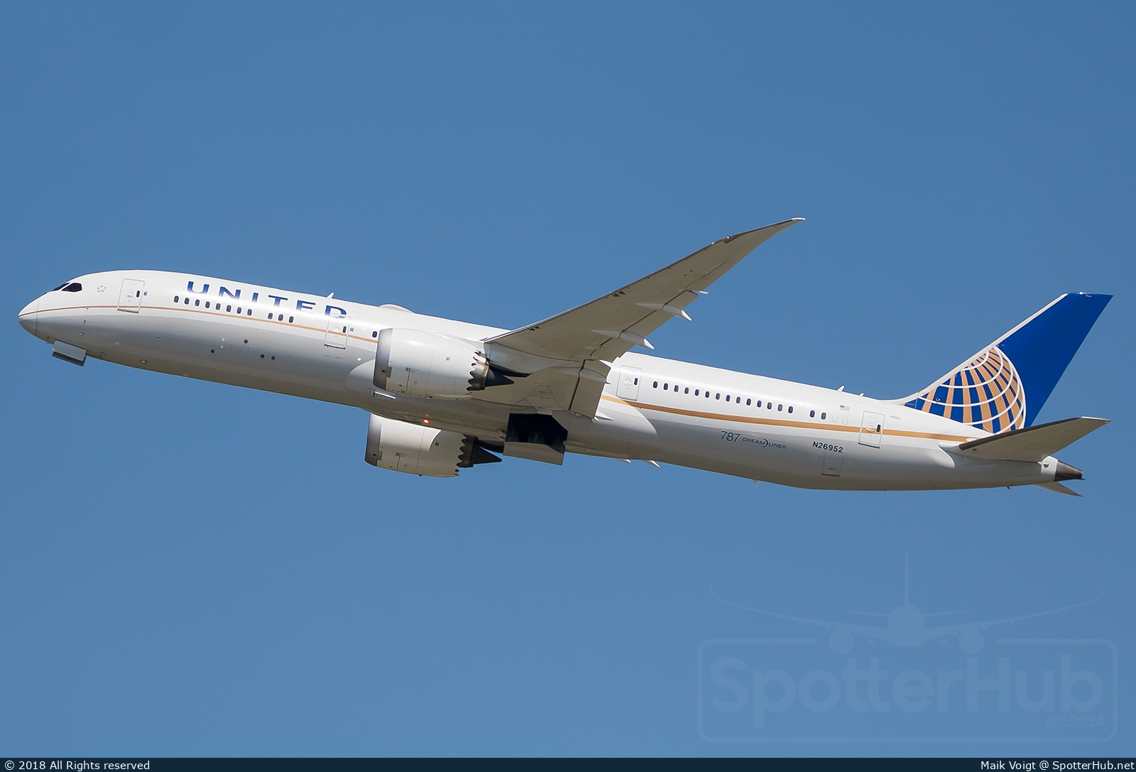 Photo of N26952 - Boeing 787-9 Dreamliner operated by United Airlines