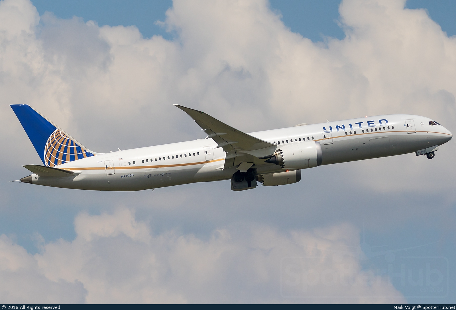Photo of N27958 - Boeing 787-9 Dreamliner operated by United Airlines