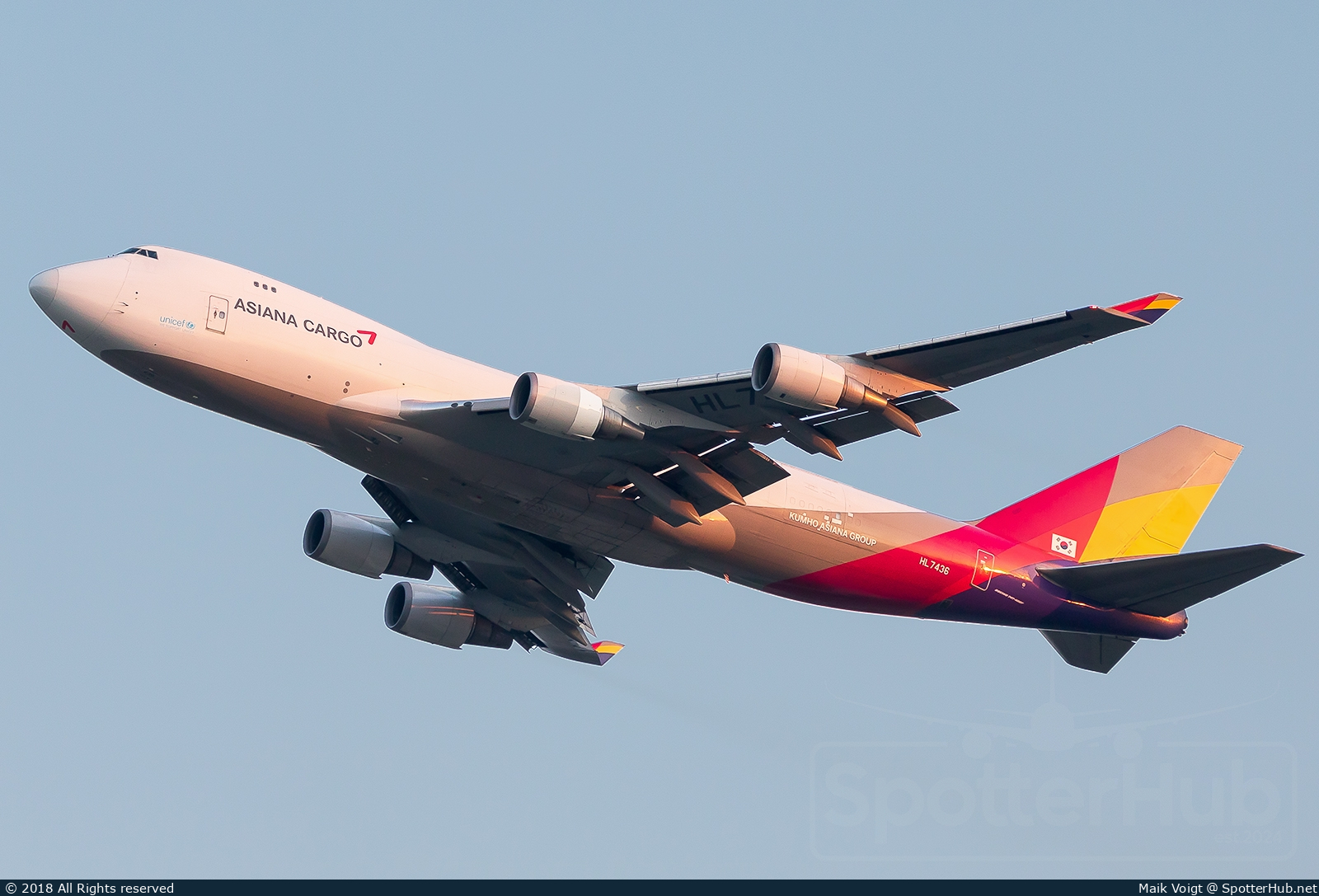 Photo of HL7436 - Boeing 747-48EF operated by Asiana Cargo