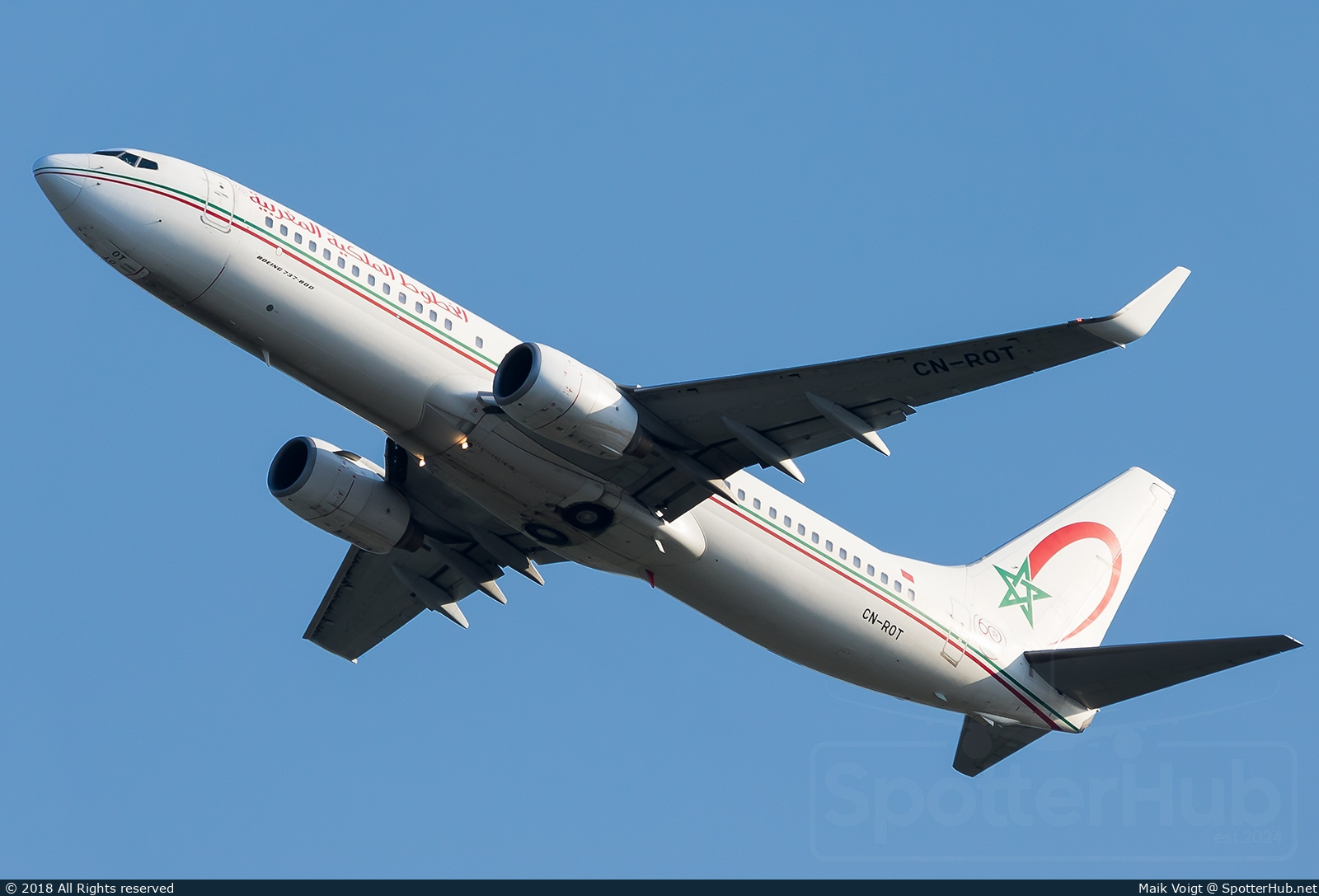 Photo of CN-ROT - Boeing 737-8B6 operated by Royal Air Maroc