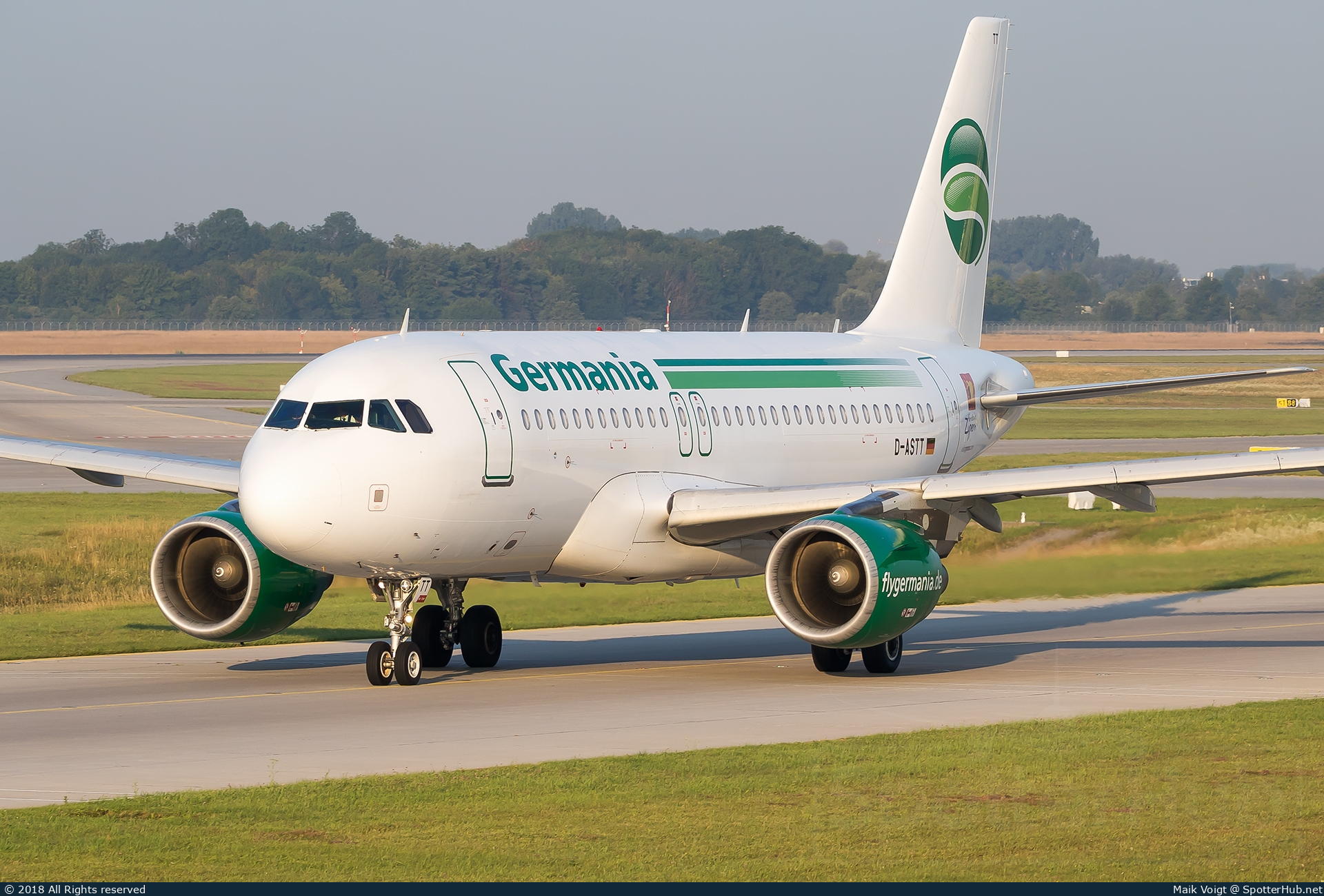 Photo of D-ASTT - Airbus A319-112 operated by Germania