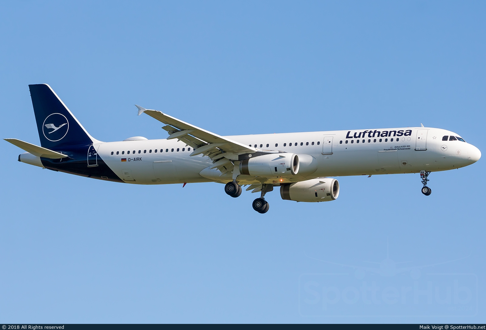 Photo of D-AIRK - Airbus A321-131 operated by Lufthansa