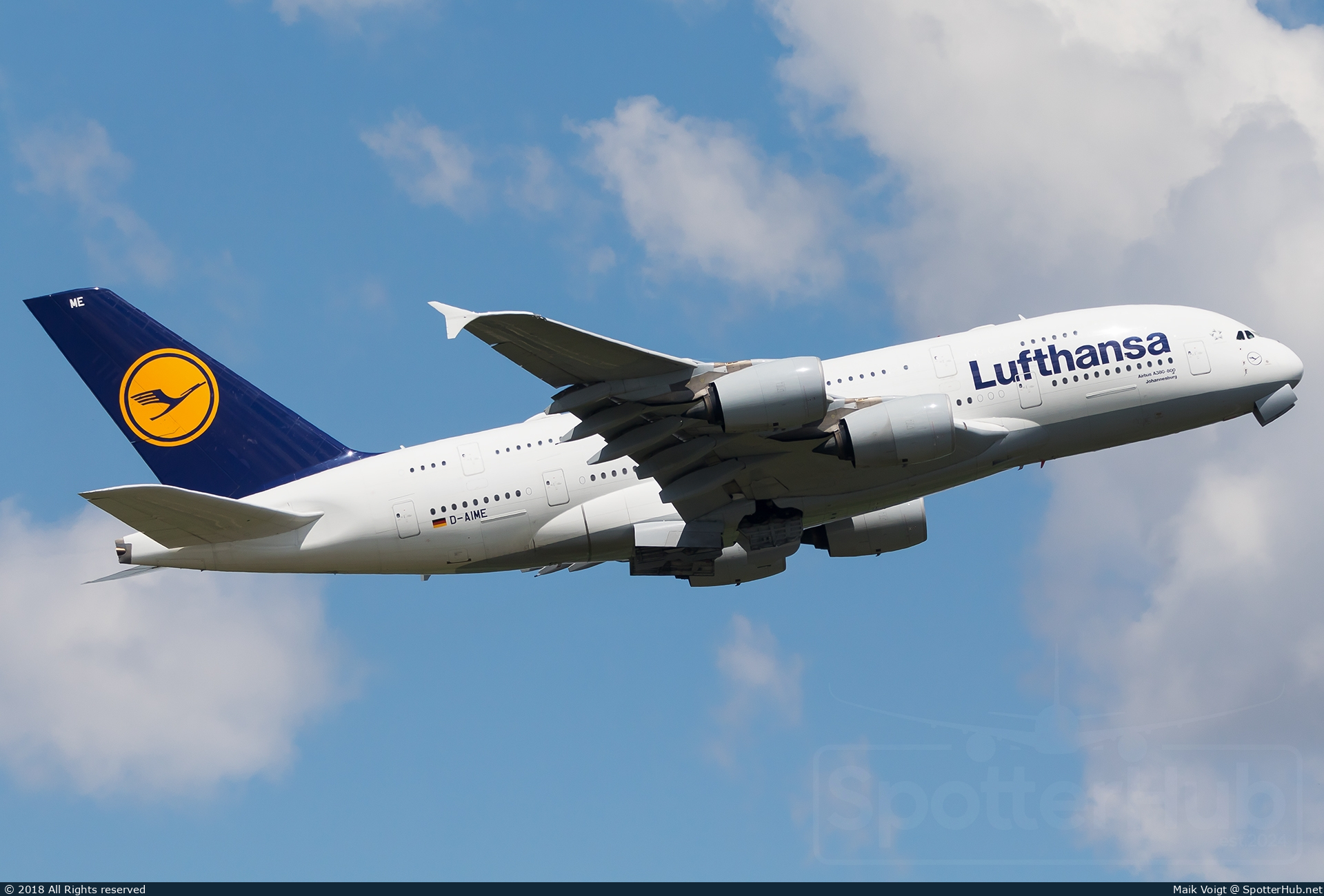 Photo of D-AIME - Airbus A380-841 operated by Lufthansa