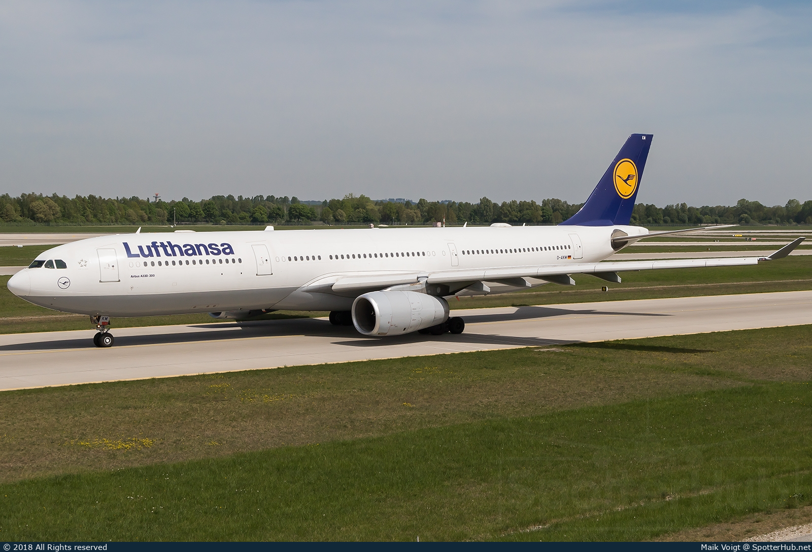 Photo of D-AIKM - Airbus A330-343 operated by Lufthansa