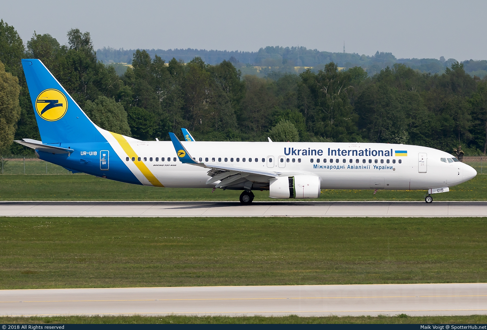 Photo of UR-UIB - Boeing 737-8KV operated by Ukraine International Airlines