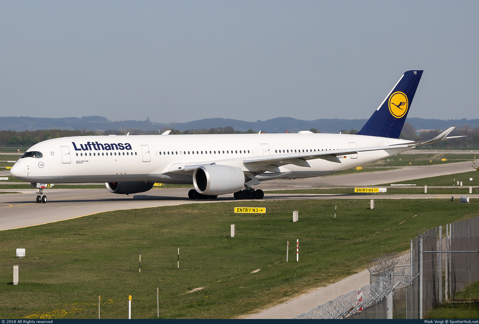 Photo of D-AIXG - Airbus A350-941 operated by Lufthansa