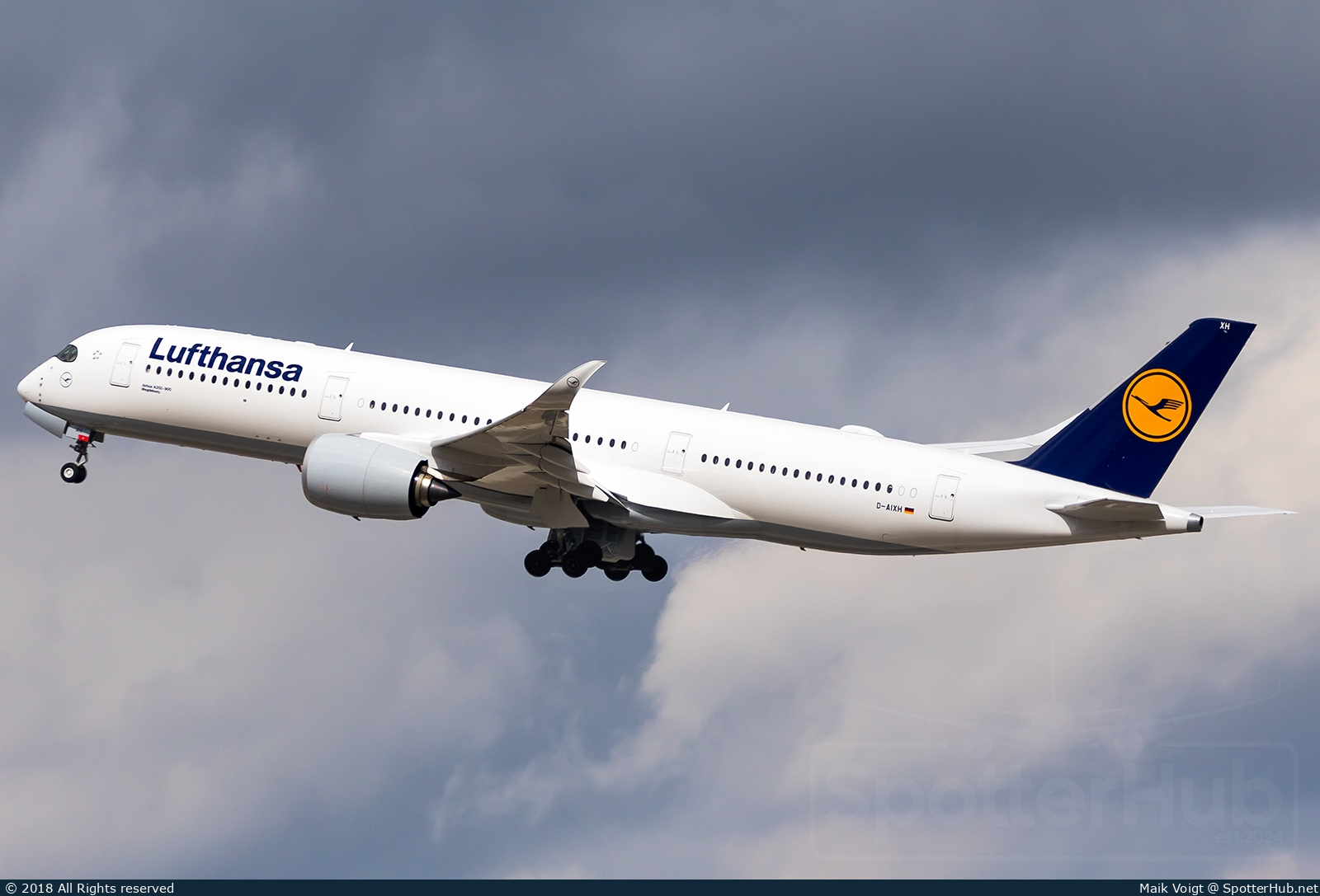Photo of D-AIXH - Airbus A350-941 operated by Lufthansa
