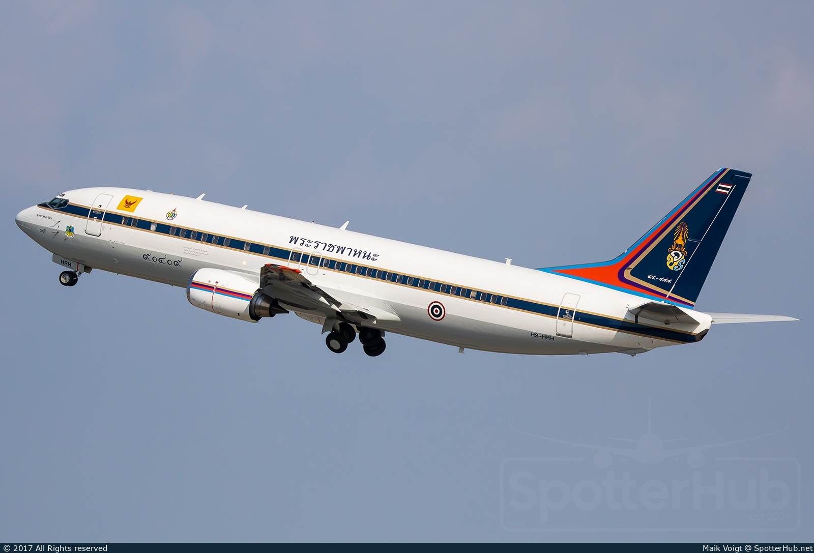 Photo of HS-HRH - Boeing 737-448 operated by Royal Thai Air Force