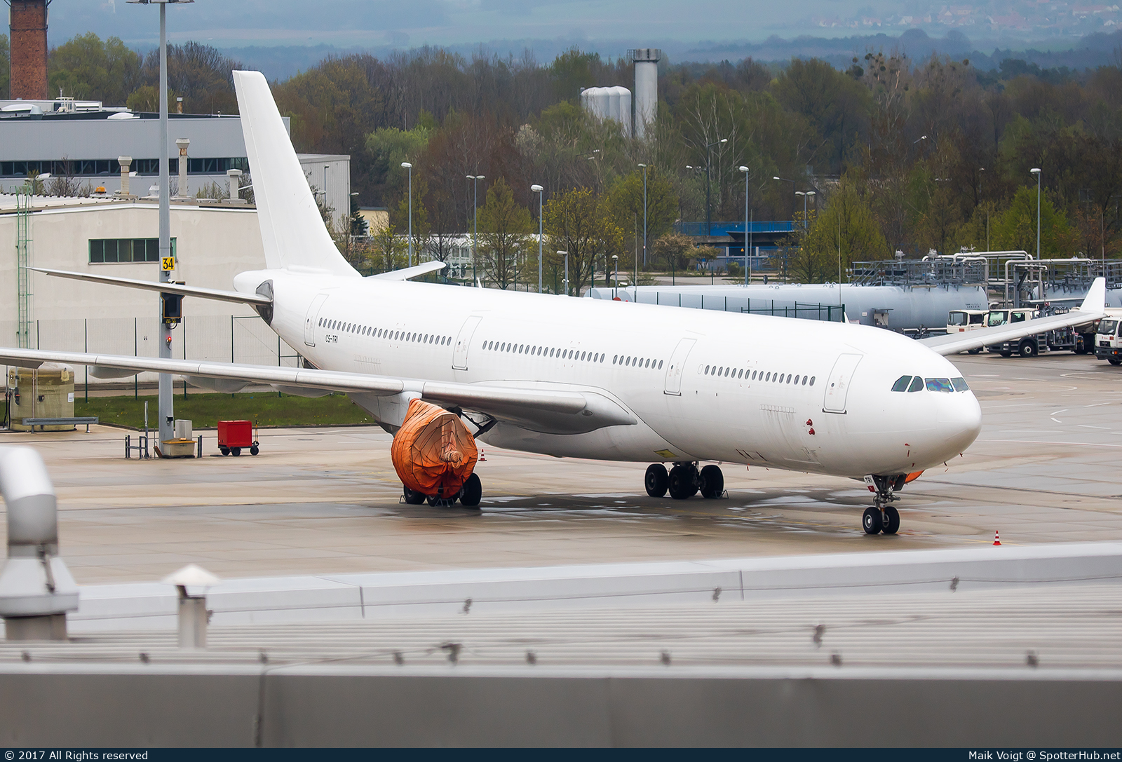 Photo of CS-TRI - Airbus A330-322 operated by Hi Fly