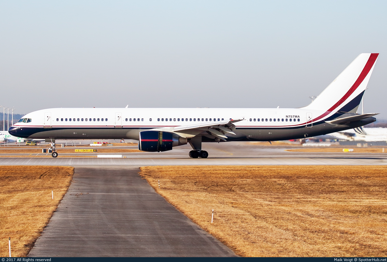 Photo of N757MA - Boeing 757-24Q operated by Mid East Jet