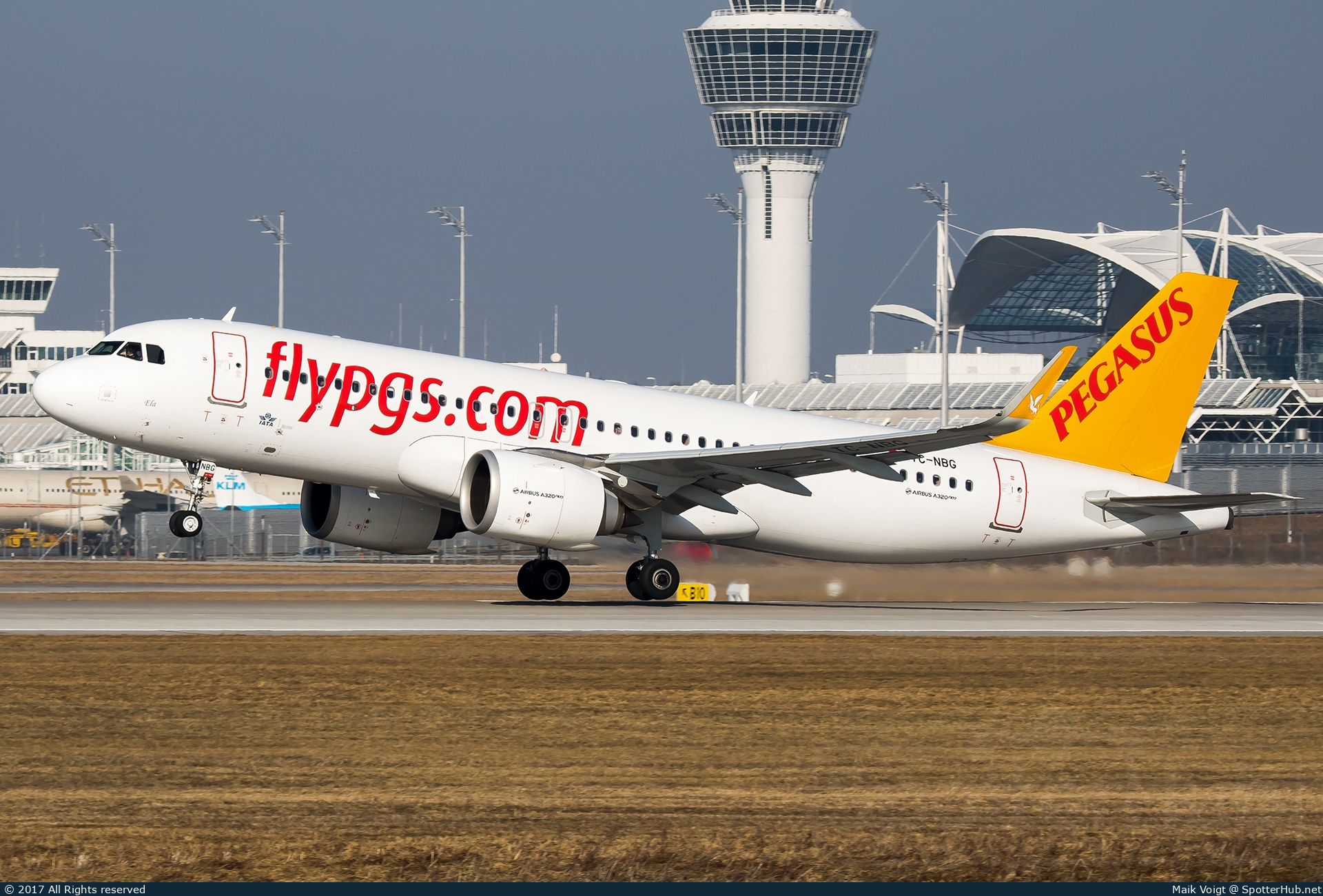 Photo of TC-NBG - Airbus A320-251N operated by Pegasus Airlines