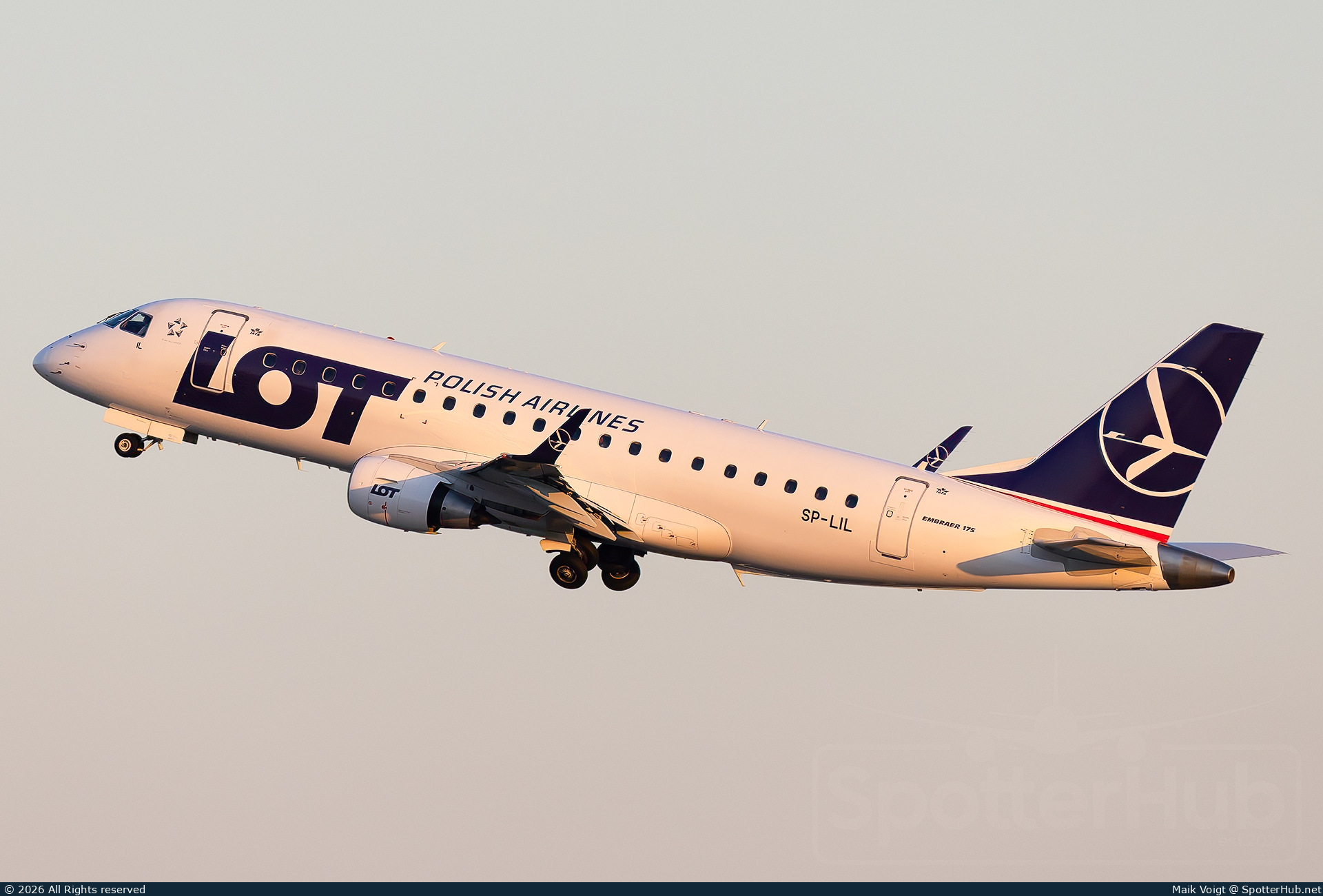 Photo of SP-LIL - Embraer ERJ-175LR operated by LOT Polish Airlines
