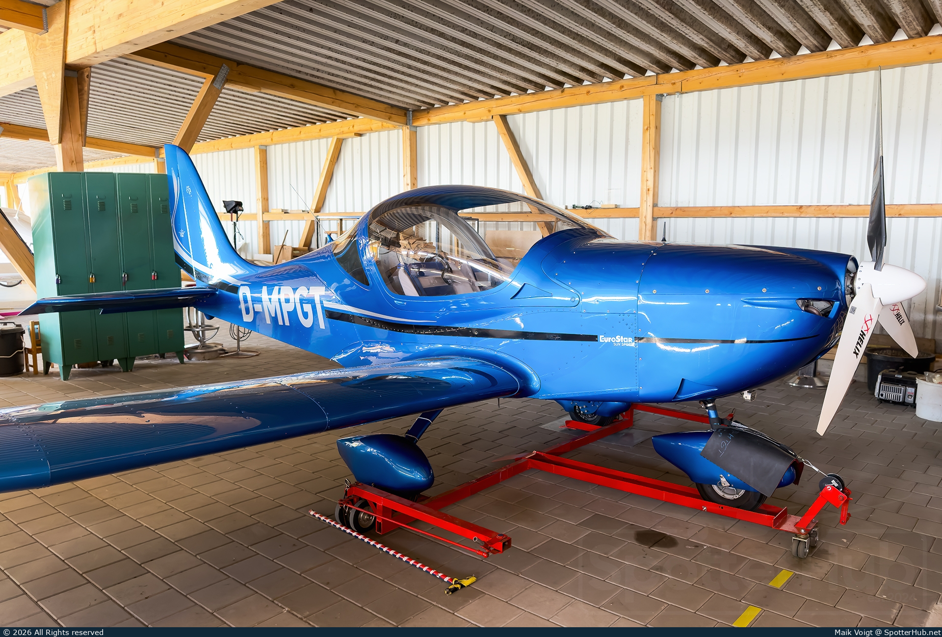 Photo of D-MPGT - Evektor EuroStar SLW operated by Private