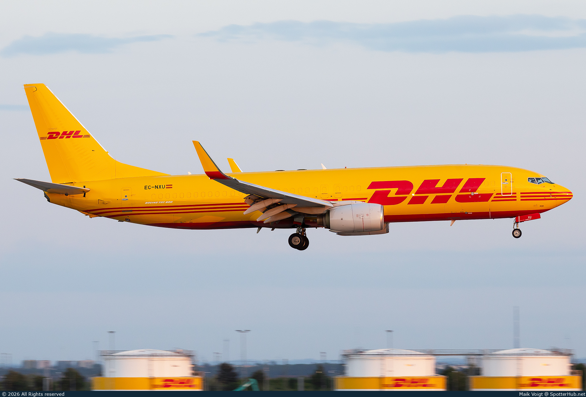 Photo of EC-NXU - Boeing 737-883(SF) operated by Swiftair