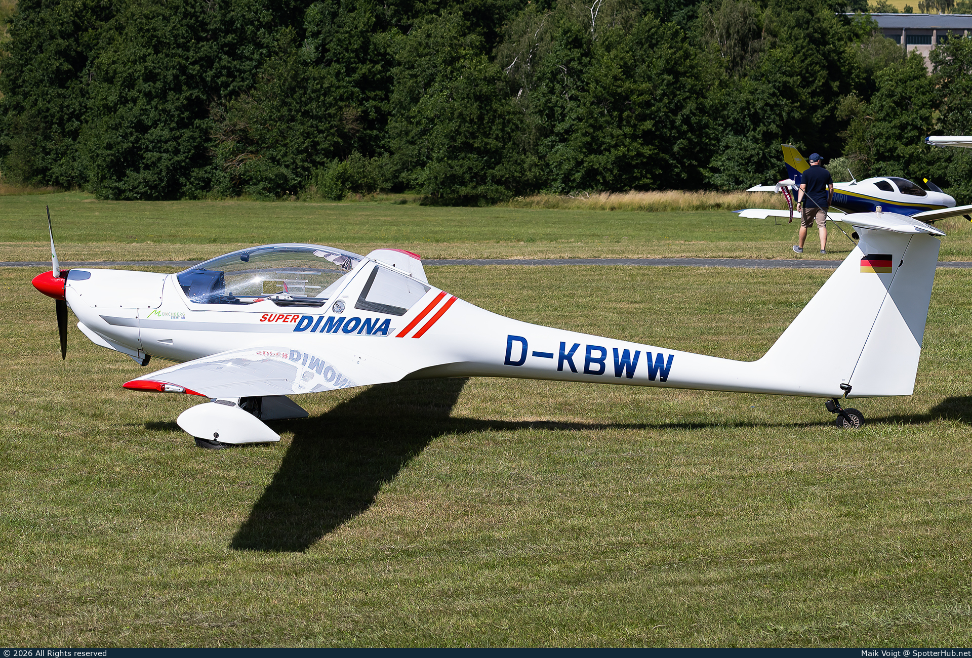 Photo of D-KBWW - Diamond HK36 R Super Dimona operated by Luftsportgruppe Münchberg