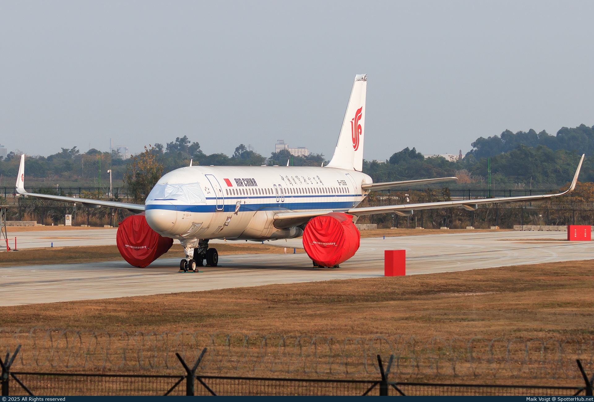 Photo of B-1068 - Airbus A320-271N operated by Air China