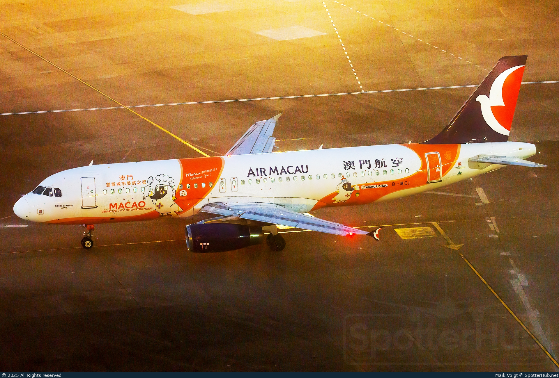 Photo of B-MCI - Airbus A320-232 operated by Air Macau