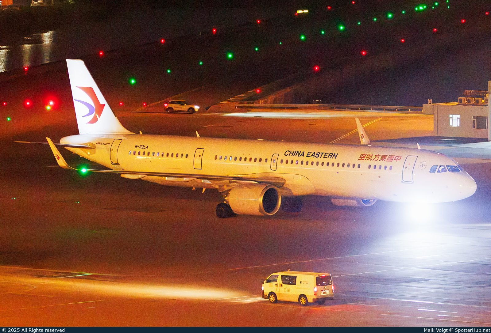 Photo of B-32LA - Airbus A321-251NX operated by China Eastern Airlines